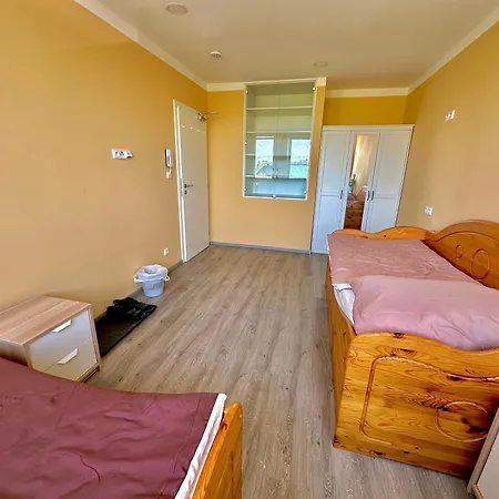 Aurora Iris منزل للإقامة *